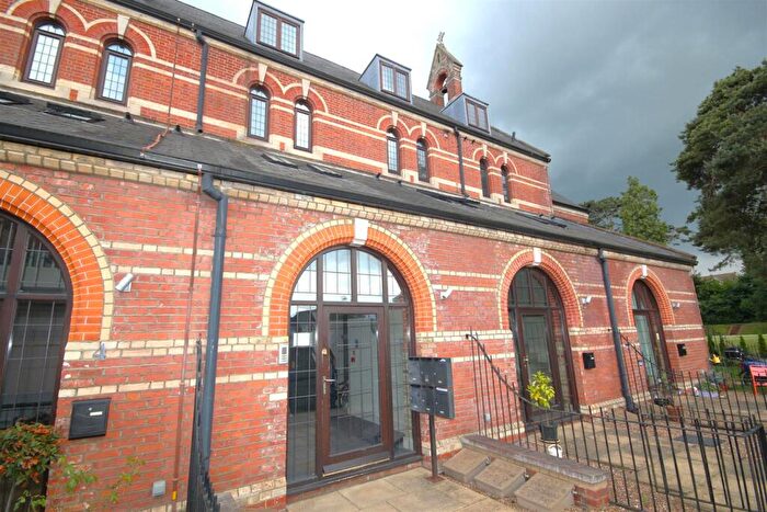 2 Bedroom Flat To Rent In The Chapel, Godfrey Gardens, Chartham, CT4