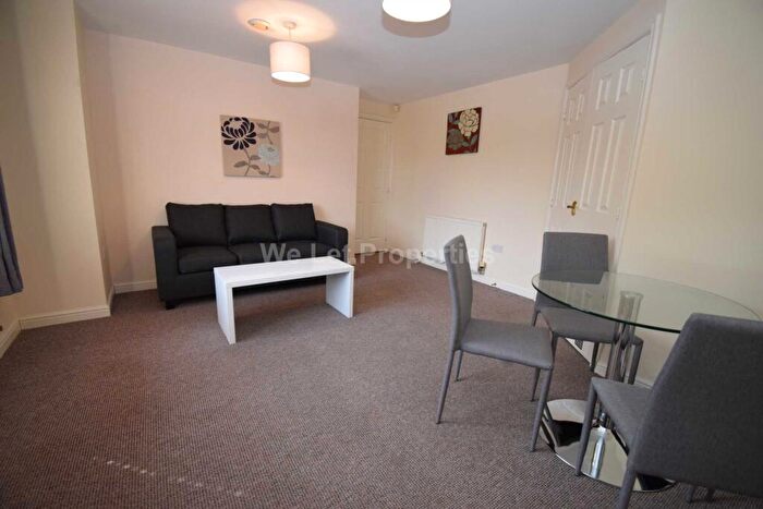 2 Bedroom Apartment To Rent In Little Bolton Terrace, Salford, M5