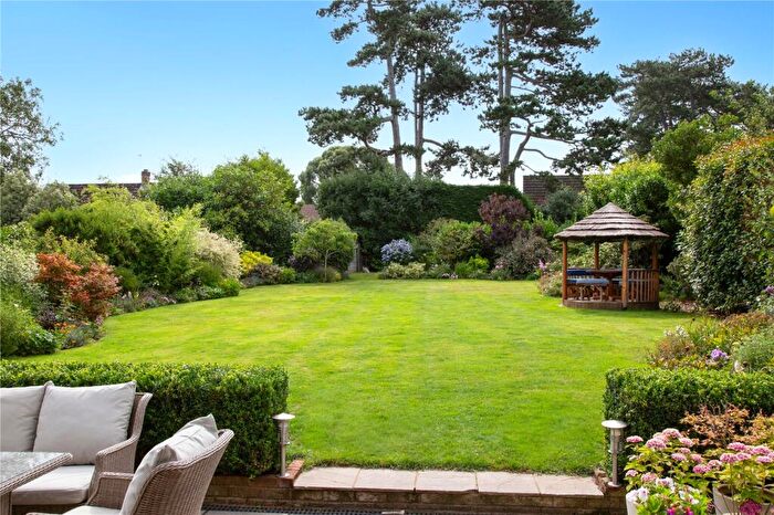 5 Bedroom Detached House For Sale In Park View, Bookham, KT23
