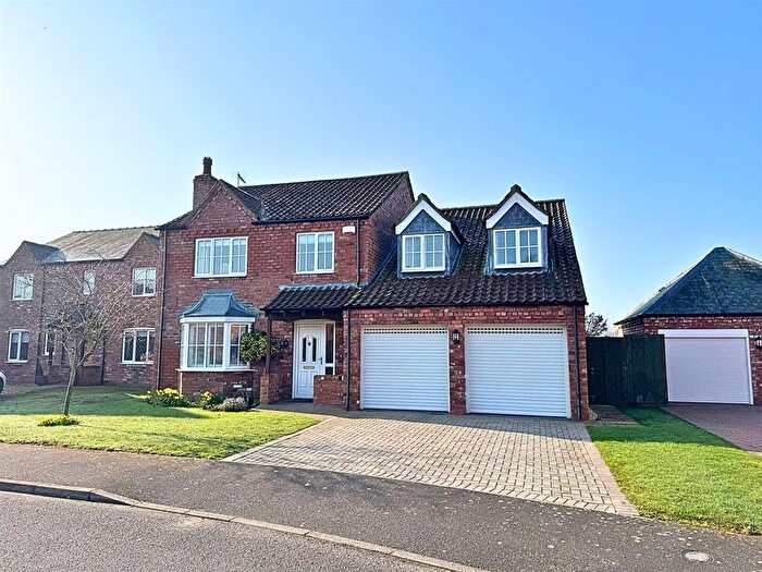 4 Bedroom Detached House For Sale In Hambleton Avenue, North Hykeham, Lincoln, LN6