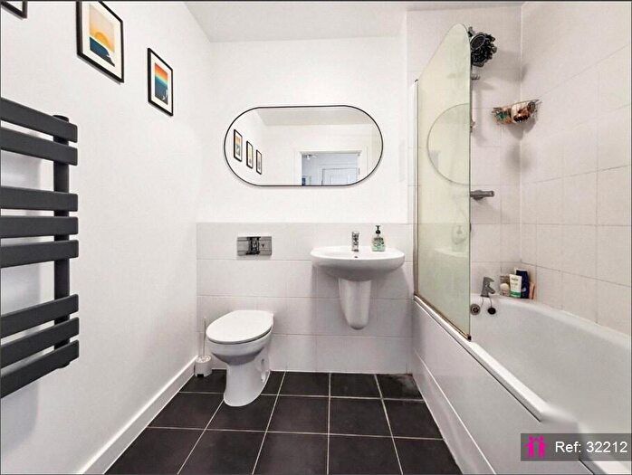 1 Bedroom Apartment For Sale In Little Brights Road, Belvedere, DA17