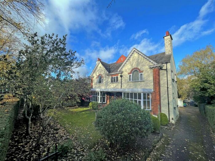 3 Bedroom House To Rent In Langcliffe Avenue, Harrogate, HG2