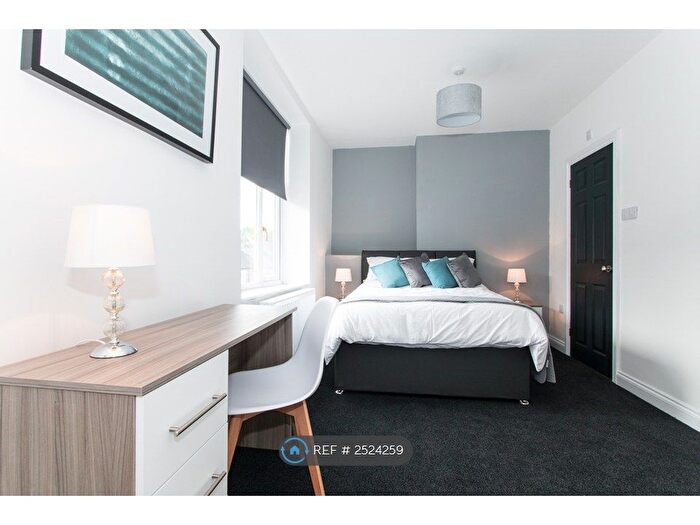 6 Bedroom Terraced House To Rent In Hedley Street, Gateshead, NE8