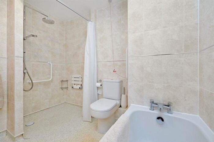 1 Bedroom Flat For Sale In Florence Court, North Deeside Road, Aberdeen, AB15