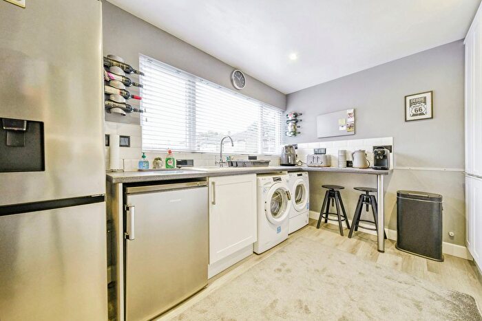 3 Bedroom Terraced House For Sale In Siddons Road, Stevenage, Hertfordshire, SG2