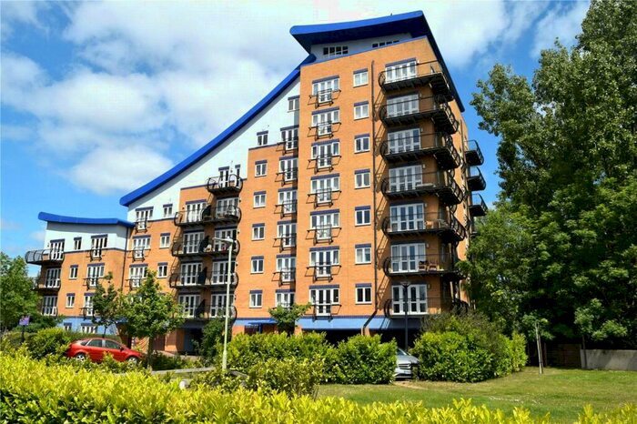 2 Bedroom Apartment To Rent In Luscinia View, Napier Road, Reading, Berkshire, RG1