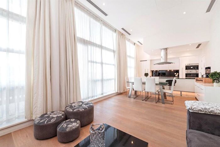 2 Bedroom Penthouse To Rent In Howard Building, Queenstown Road, London, SW11