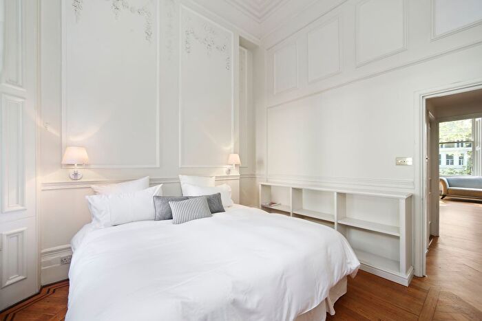 1 Bedroom Flat To Rent In Harrington Gardens, London, SW7