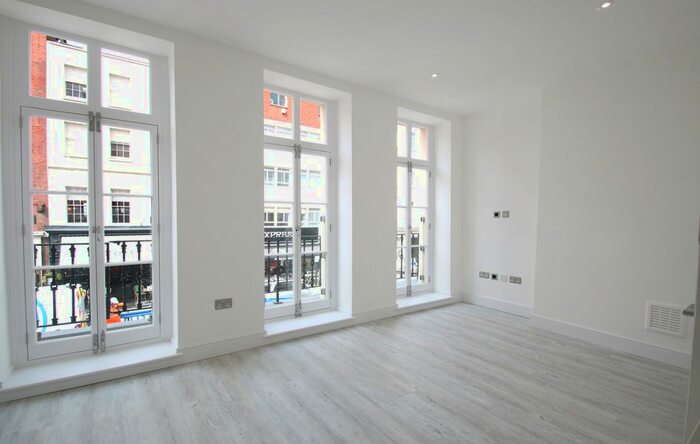 1 Bedroom Flat To Rent In Charlotte Street, Flat A, Fitzrovia, London, W1T