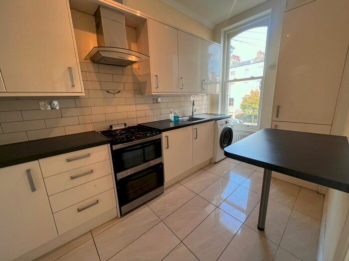 1 Bedroom Flat To Rent In Miranda Road, London, N19