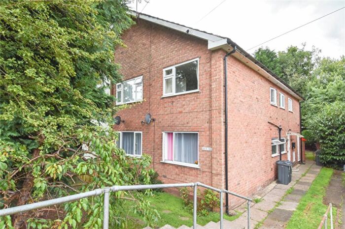 2 Bedroom Maisonette To Rent In West Heath Road, Northfield, Birmingham, West Midlands, B31