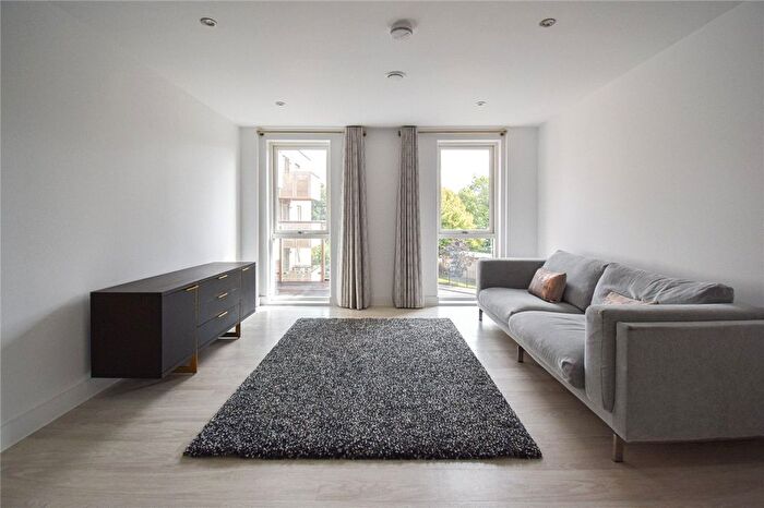 3 Bedroom Flat To Rent In Scholars Court, Harrison Drive, Cambridge, CB2