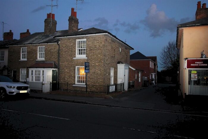 Detached House To Rent In Primrose Cottage, High Street, Kelvedon, CO5