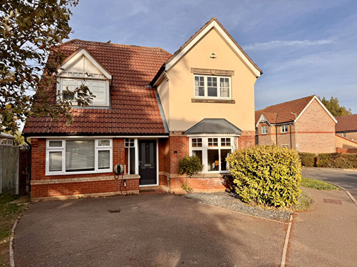 4 Bedroom Detached House To Rent In Heasman Close, Newmarket, Suffolk, CB8