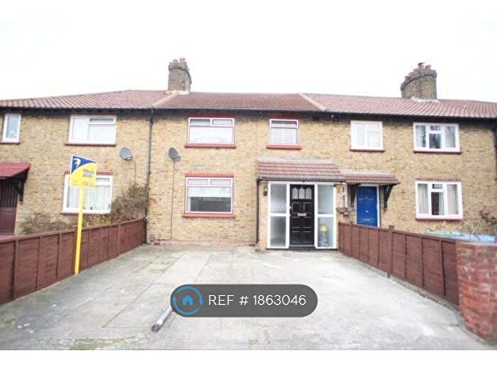 3 Bedroom Terraced House To Rent In Edgeworth Road, London, SE9