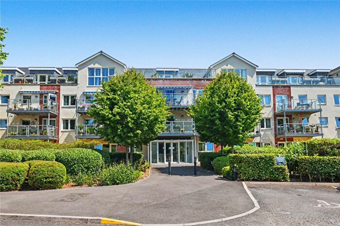 1 Bedroom Flat For Sale In Mount Street, Taunton, Somerset, TA1