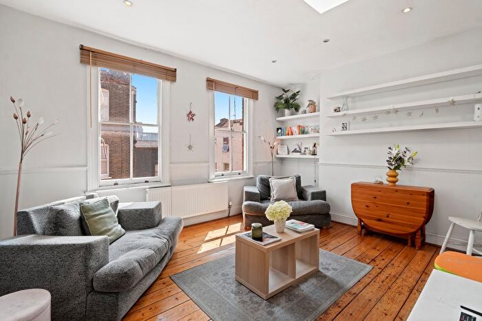 2 Bedroom Flat To Rent In Redchurch Street, St Leonard Shoreditch, E2