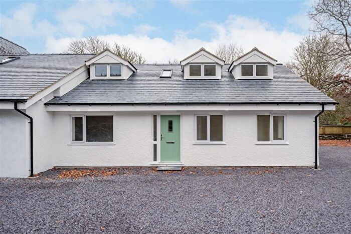 2 Bedroom Property For Sale In Betws-Y-Coed, LL24