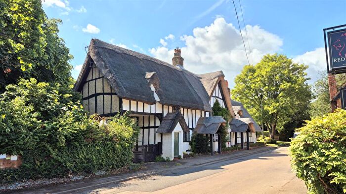 3 Bedroom End Of Terrace House For Sale In South End, Milton Bryan, MK17