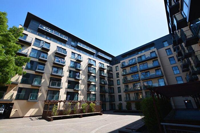 1 Bedroom Flat To Rent In Mosaic Apartments High Street, Slough, SL1
