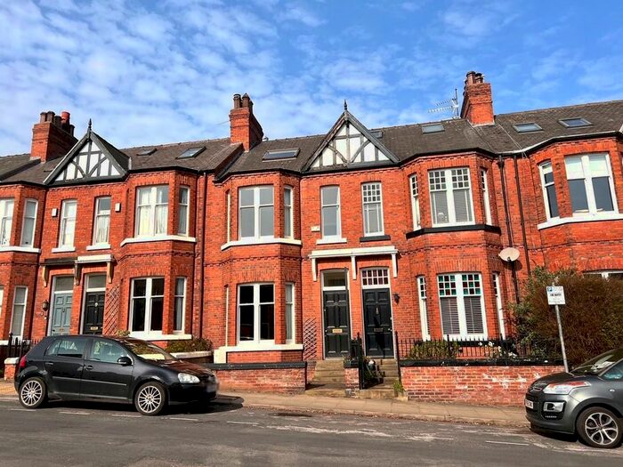 3 Bedroom Property To Rent In Scarcroft Hill, York, YO24