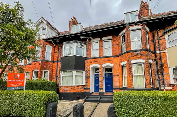 1 Bedroom Apartment To Rent In Wendover Road, Urmston, Manchester, M41