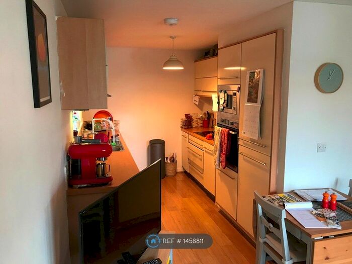 2 Bedroom Flat To Rent In The Point, Chorlton Cum Hardy, M21