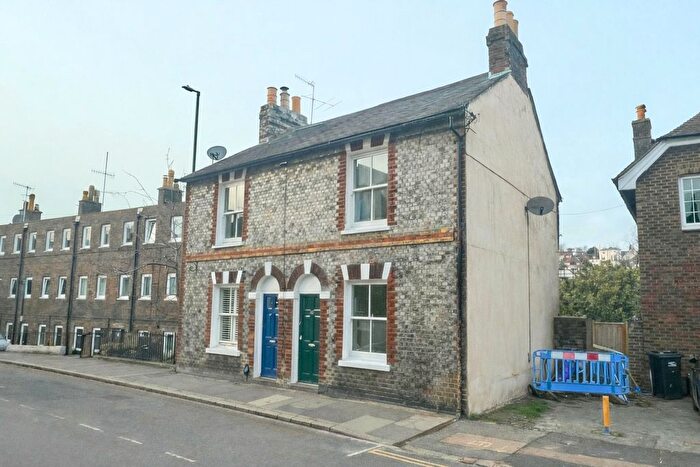 2 Bedroom End Of Terrace House To Rent In Priory Street, Lewes, East Sussex, BN7