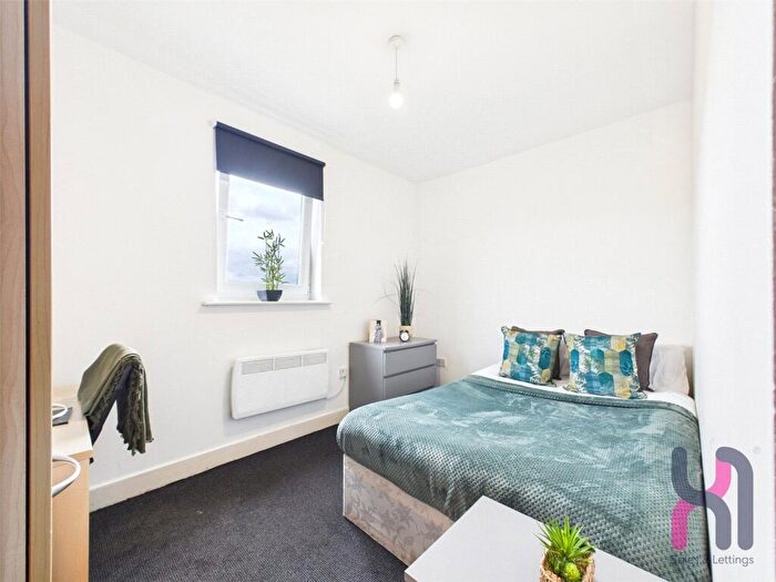 1 Bedroom Flat To Rent In Atlas Court, Heald Grove, Manchester, M14