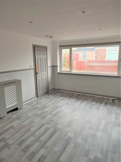 2 Bedroom Semi-Detached Bungalow To Rent In Lichfield Avenue, Eston, Middlesbrough, TS6