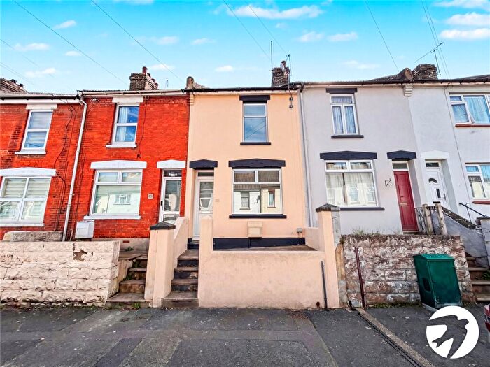 2 Bedroom Terraced House For Sale In Glencoe Road, Chatham, Kent, ME4