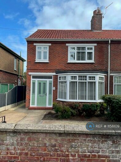 3 Bedroom Semi-Detached House To Rent In Keys Avenue, Great Yarmouth, NR30