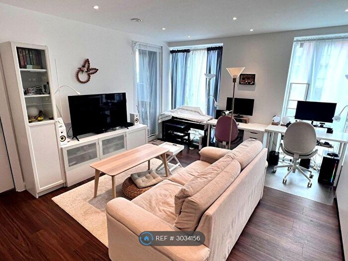 1 Bedroom Flat To Rent In Rudduck Way, Cambridge, CB3