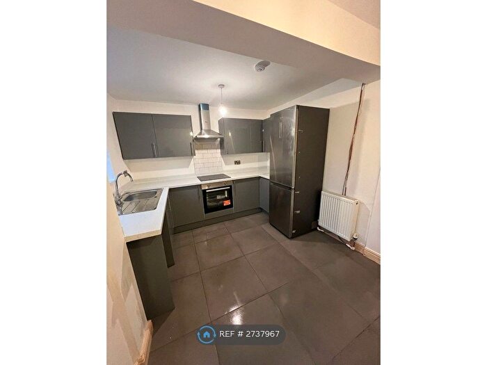 3 Bedroom Terraced House To Rent In Worsley Road, Farnworth, Bolton, BL4