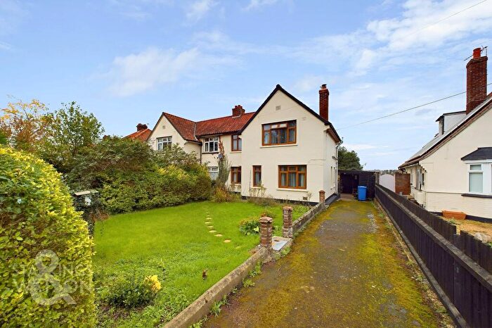 2 Bedroom Semi-Detached House For Sale In Beccles Road, Bungay, NR35