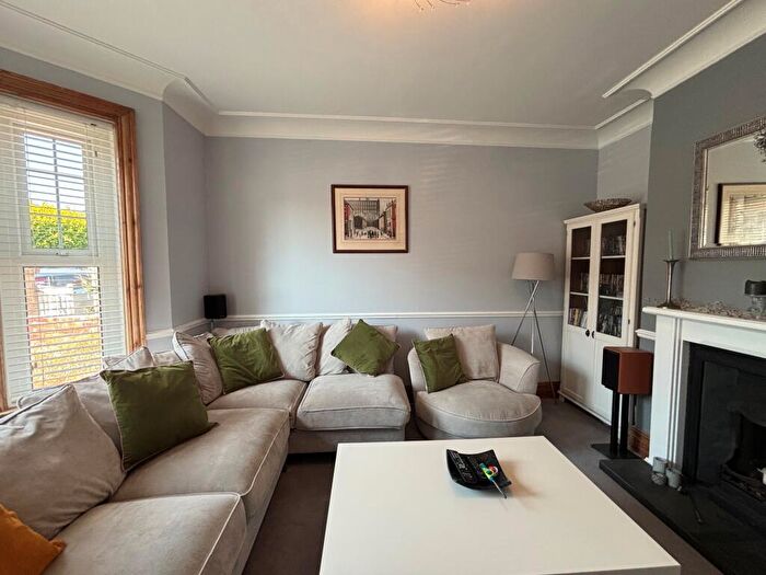 4 Bedroom Detached House For Sale In Kings Road West, Swanage, Dorset, BH19 - Photo 5