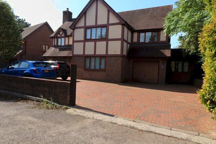 5 Bedroom Detached House To Rent In Caerwent, Caldicot, NP26