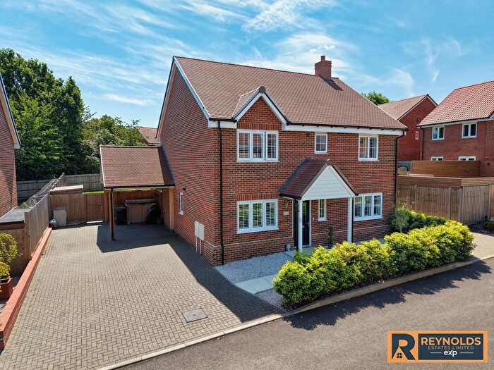 4 Bedroom Detached House For Sale In Fuggle Road, West Malling, Kent, ME19