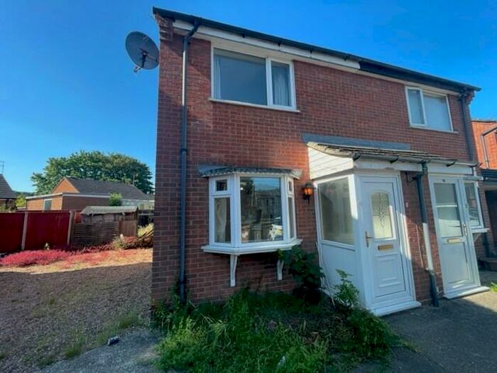 2 Bedroom Semi-Detached House To Rent In Bishop King Court, LN5