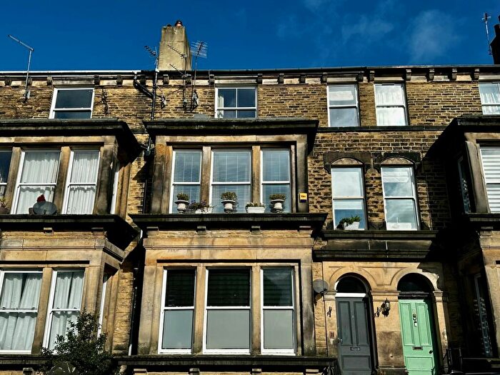 2 Bedroom Apartment To Rent In Park View, Harrogate, HG1