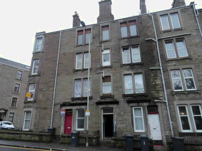 1 Bedroom Flat To Rent In Pitkerro Road, Dundee, DD4