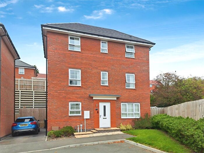 3 Bedroom Detached House For Sale In Gorsy Way, Nuneaton, Warwickshire, CV10