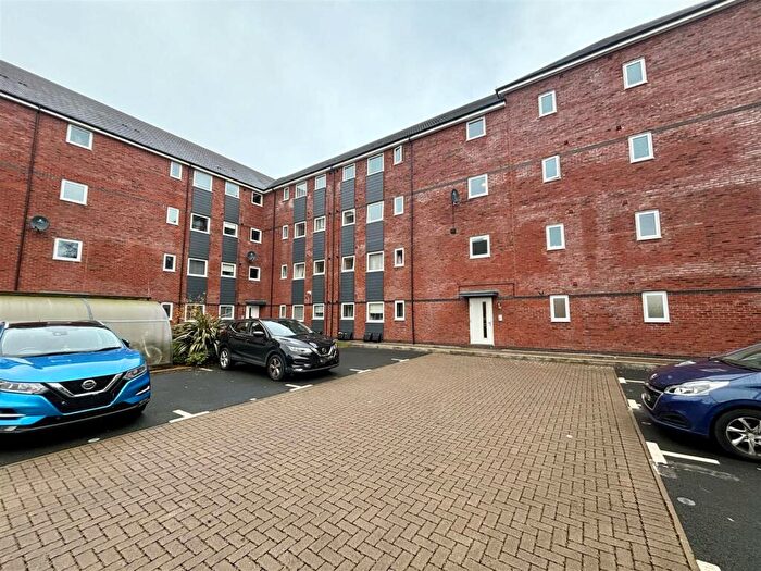 2 Bedroom Flat To Rent In Victoria Crescent, Shirley, B90
