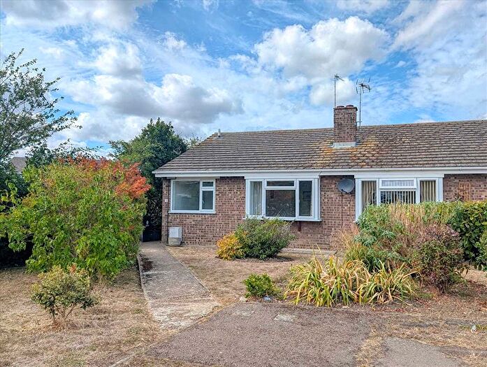 2 Bedroom Bungalow For Sale In Marsh Way, Brightlingsea, CO7