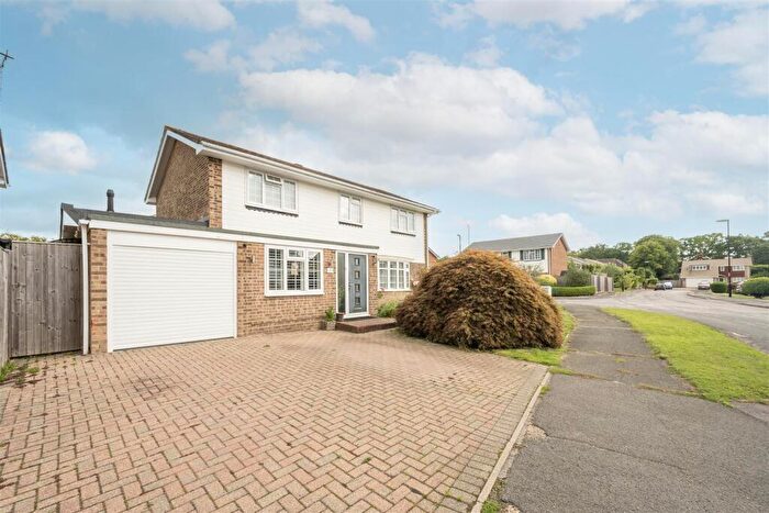 4 Bedroom Detached House For Sale In Winkhurst Way, Burgess Hill, RH15