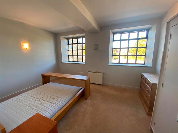 2 Bedroom Flat To Rent In Cumin Court, Honley, Holmfirth, HD9