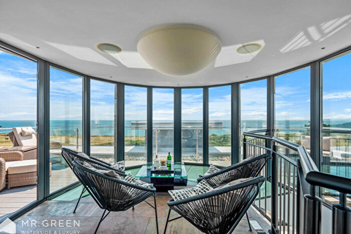 3 Bedroom Penthouse For Sale In Ocean, Boscombe Overcliff Drive, Dorset, BH5