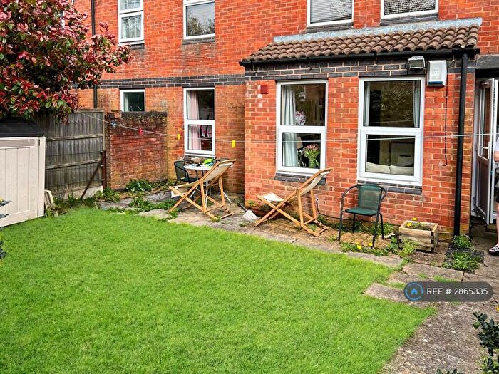 1 Bedroom Flat To Rent In Comb Paddock, Bristol, BS9