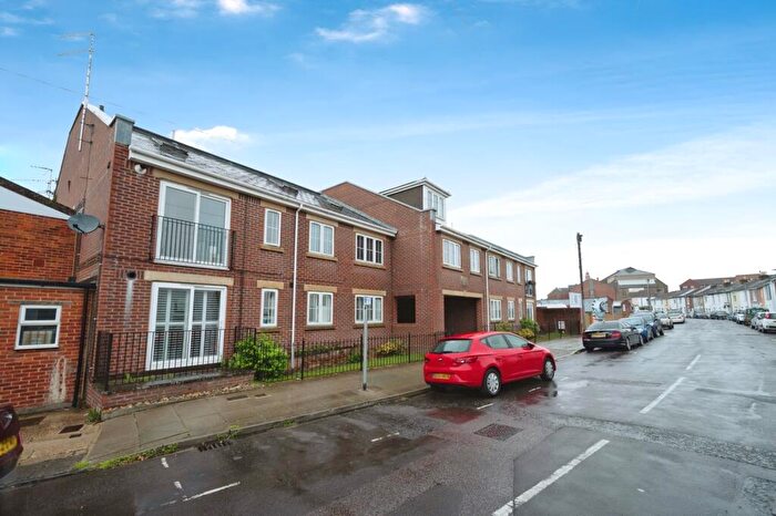 2 Bedroom Flat For Sale In Exmouth Road, Southsea, Hampshire, PO5