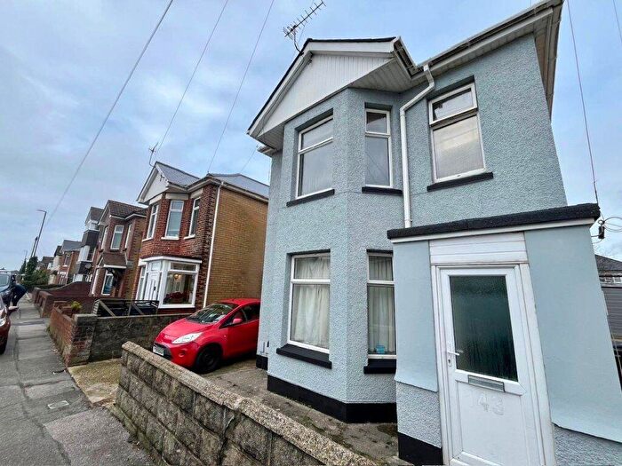 6 Bedroom House To Rent In Student Six Double Bedroom, Ensbury Park (), P05